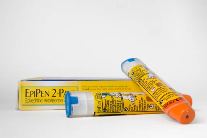 ঠান্ডা epipen এলার্জি মোকাবেলা কিভাবে